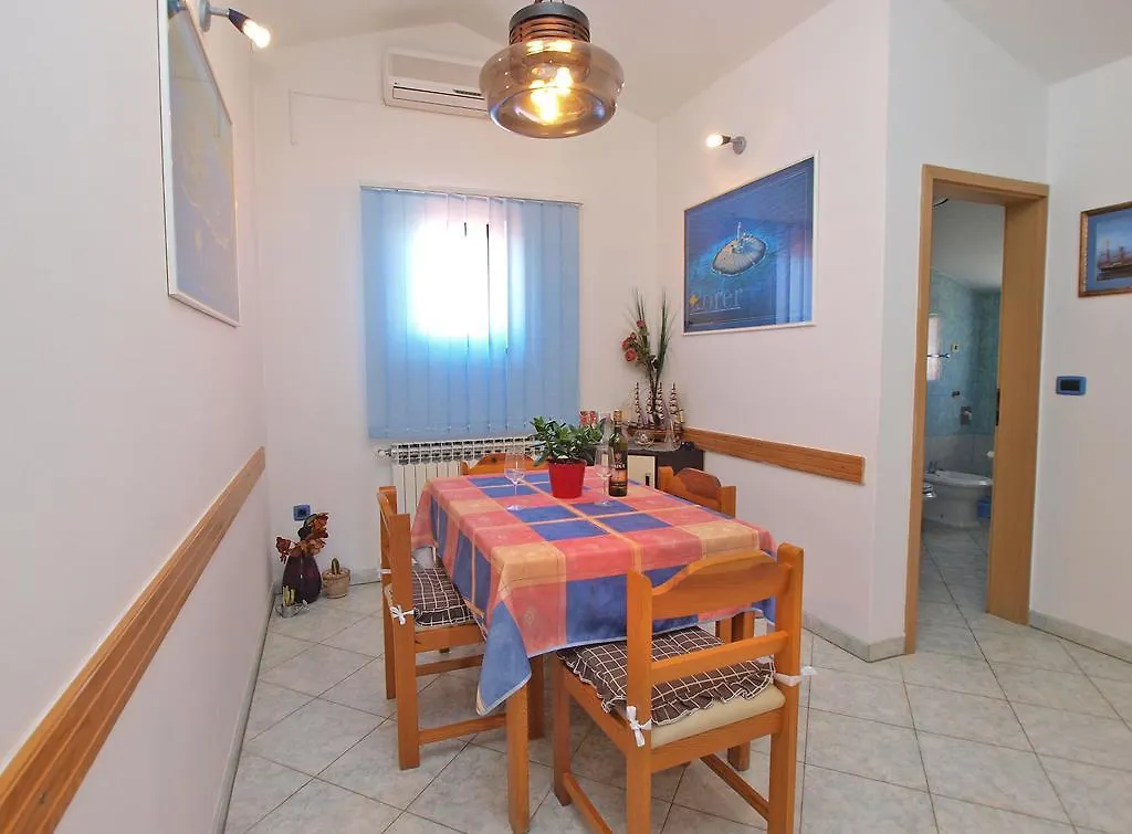 Apartments Valeria 1334 Medulin 0*,