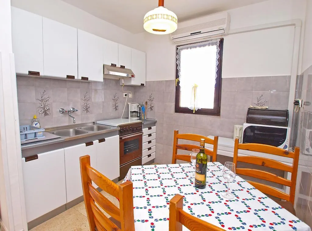 Apartments Valeria 1334 Medulin