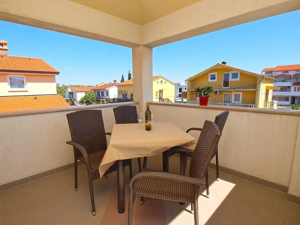 Apartments Valeria 1334 Medulin 0*,