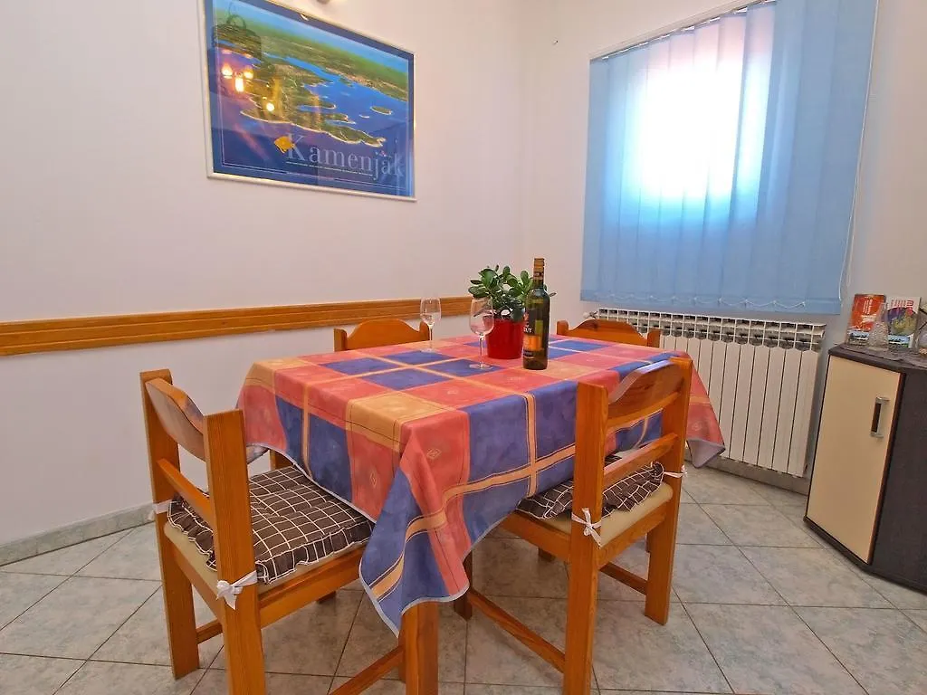 Apartments Valeria 1334 Medulin